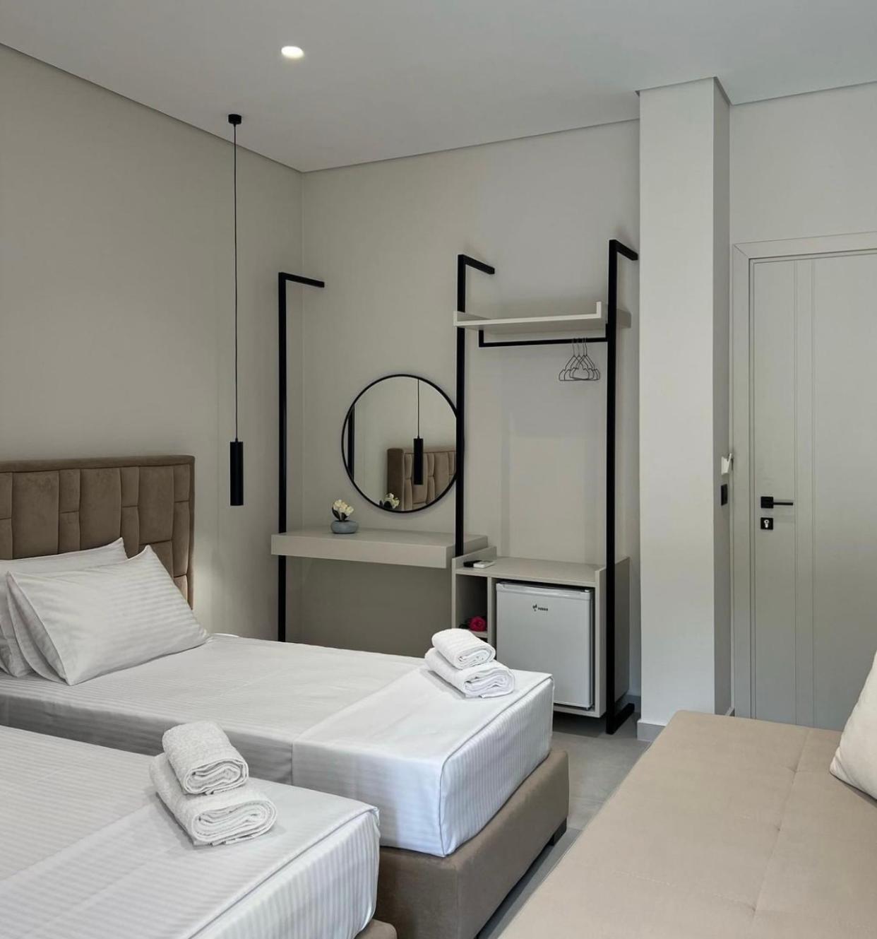Astoria Rooms Sarandë Exterior foto